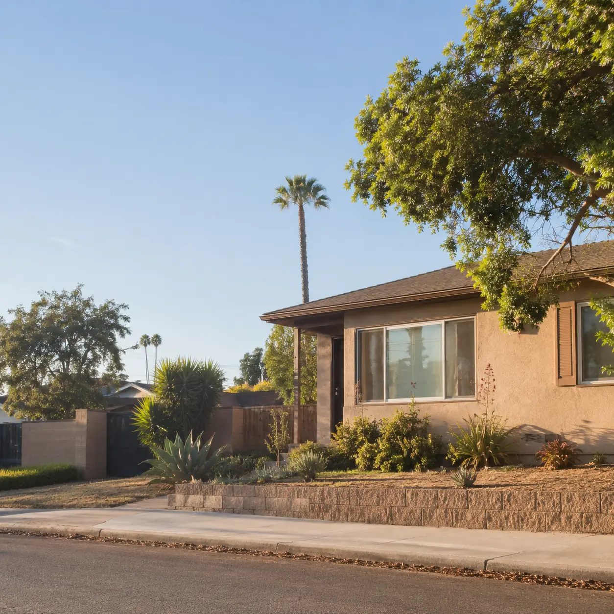 Southern California house with a front yard